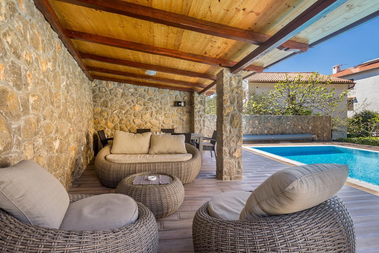 Apartments Petra Krk Krk Town Exterior photo